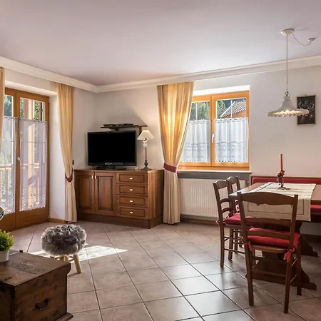 Apartamento Lory 3 *