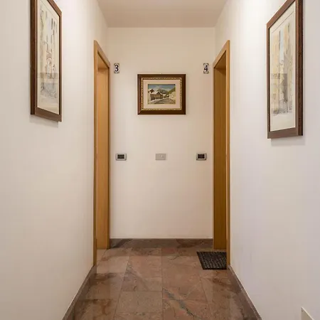 Apartment Lory 3 *